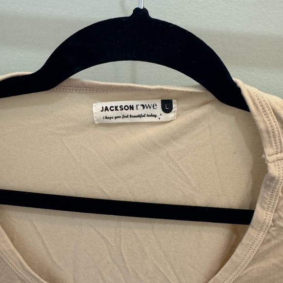 Jackson Rowe sol tee - Picture 3 of 6